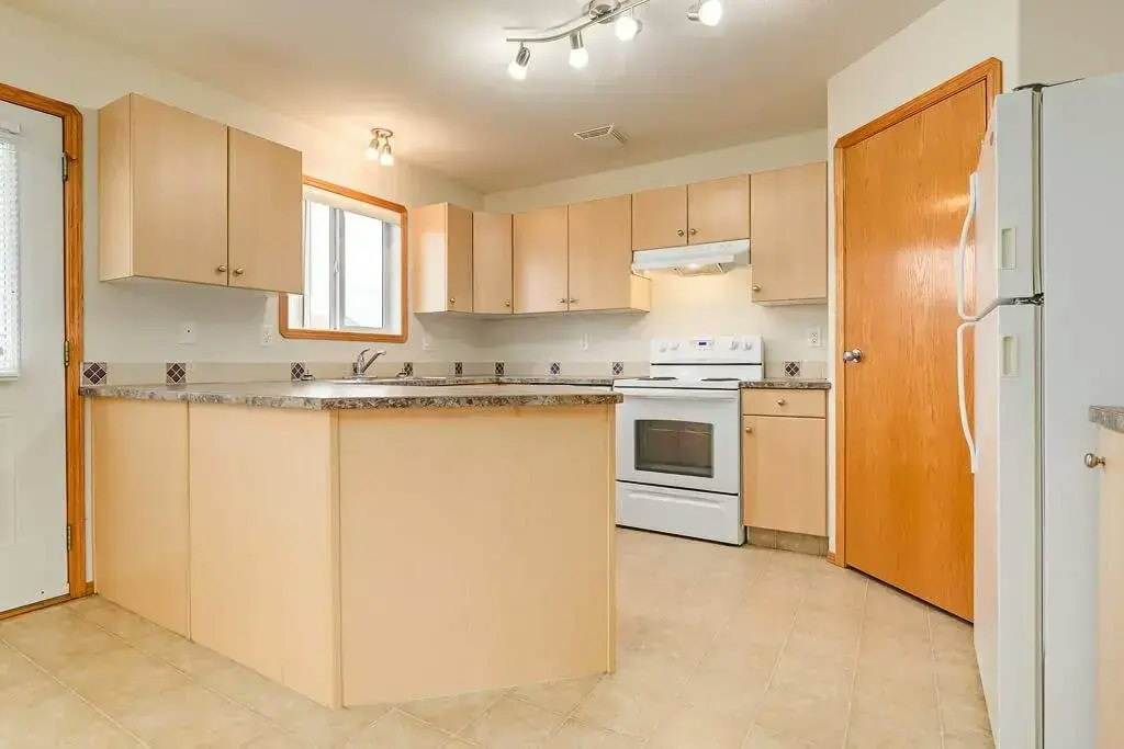 46-47 Kitson Close, Red Deer, AB, T4P 4C5 5