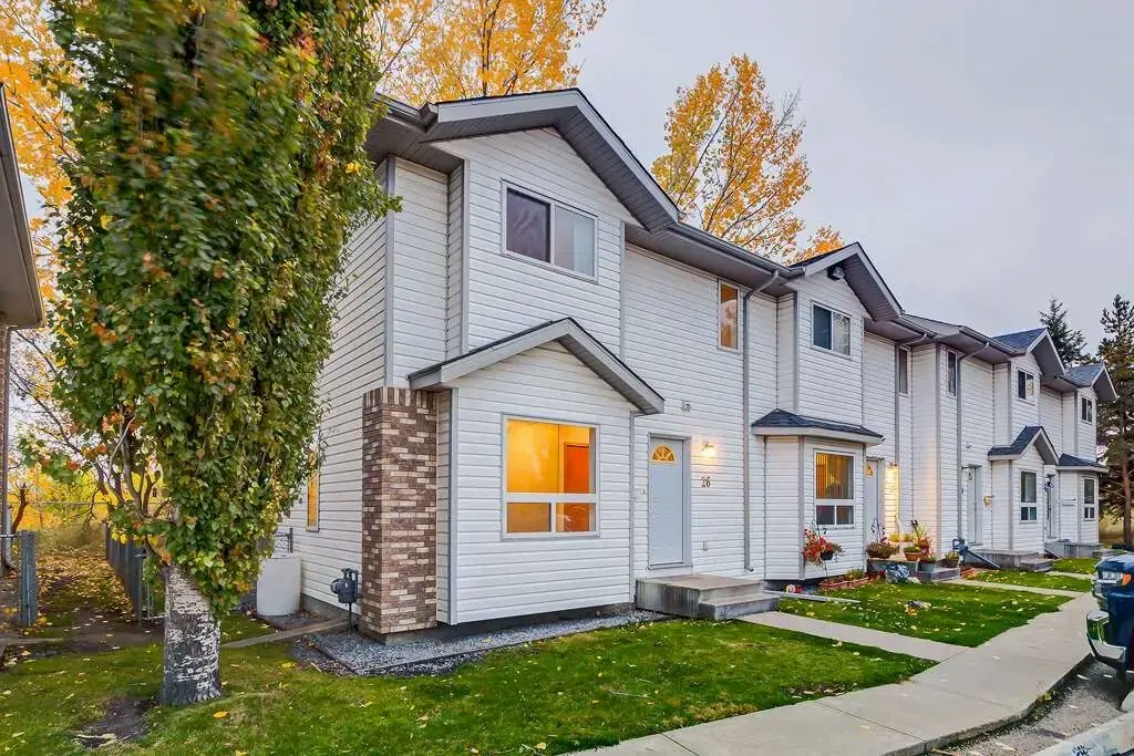 10-27 Halman Crescent, Red Deer, AB, T4N 6J9 3