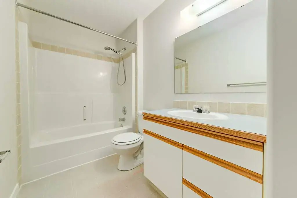 10-27 Halman Crescent, Red Deer, AB, T4N 6J9 - 9