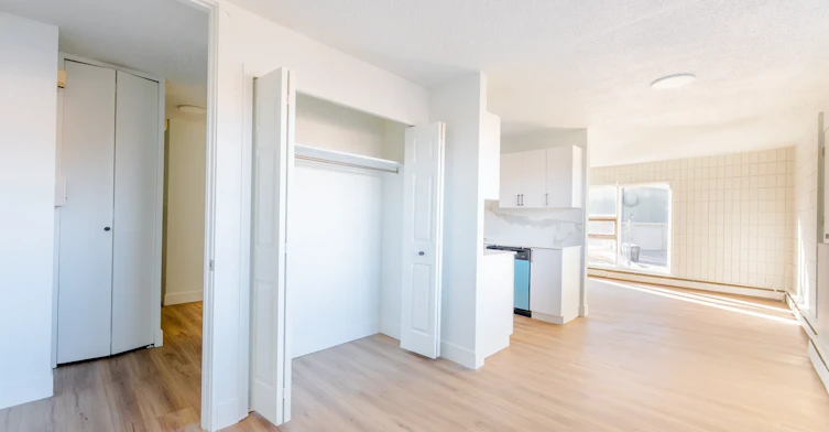 401-815 50 Avenue SW, Calgary, AB, T2S 1H8 - 8