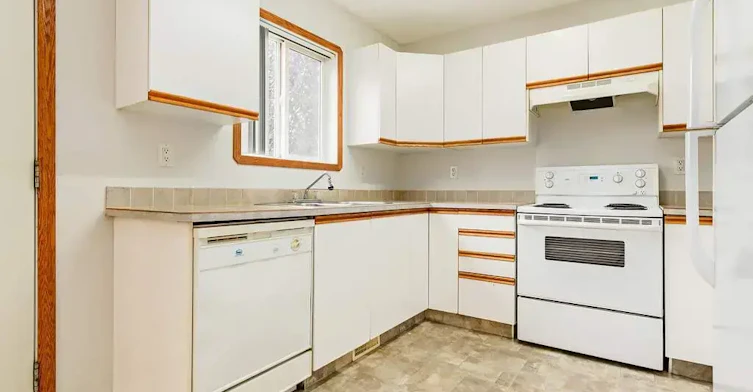 24-57 Kyte Crescent, Red Deer, AB, T4P 3W7 - 5