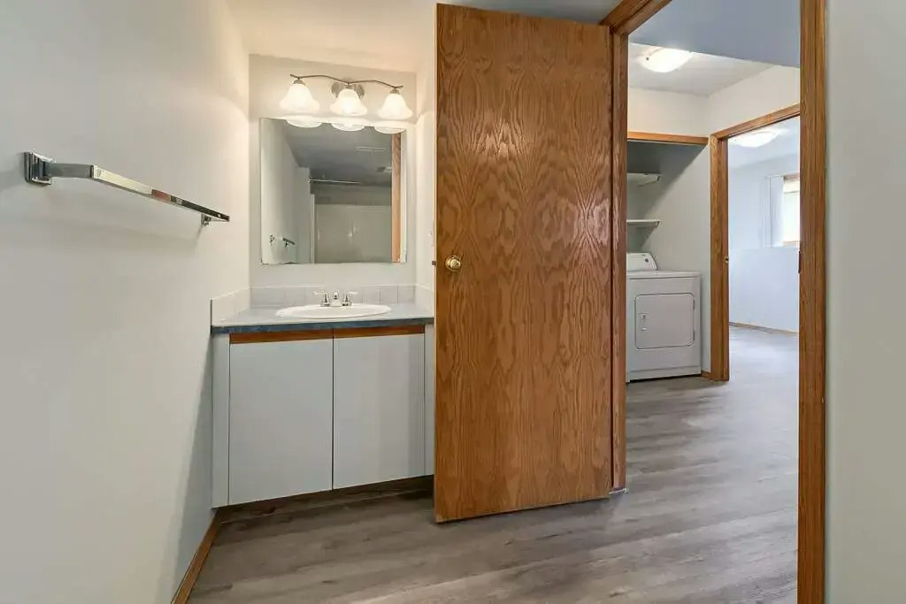 25-5816 53 Avenue, Red Deer, AB, T4N 4L5 - 9