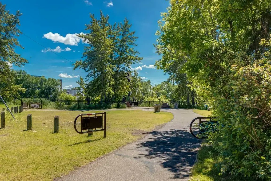 25-5816 53 Avenue, Red Deer, AB, T4N 4L5 - 16