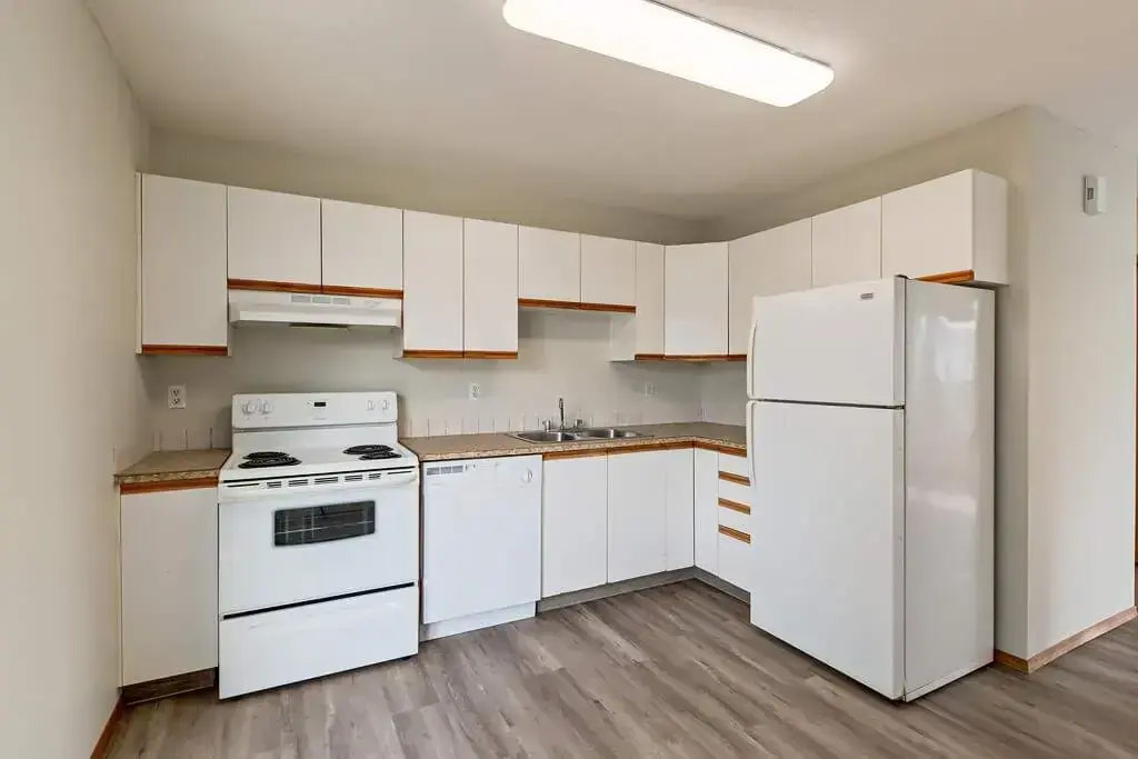 33-5816 53 Avenue, Red Deer, AB, T4N 4L5 - 4