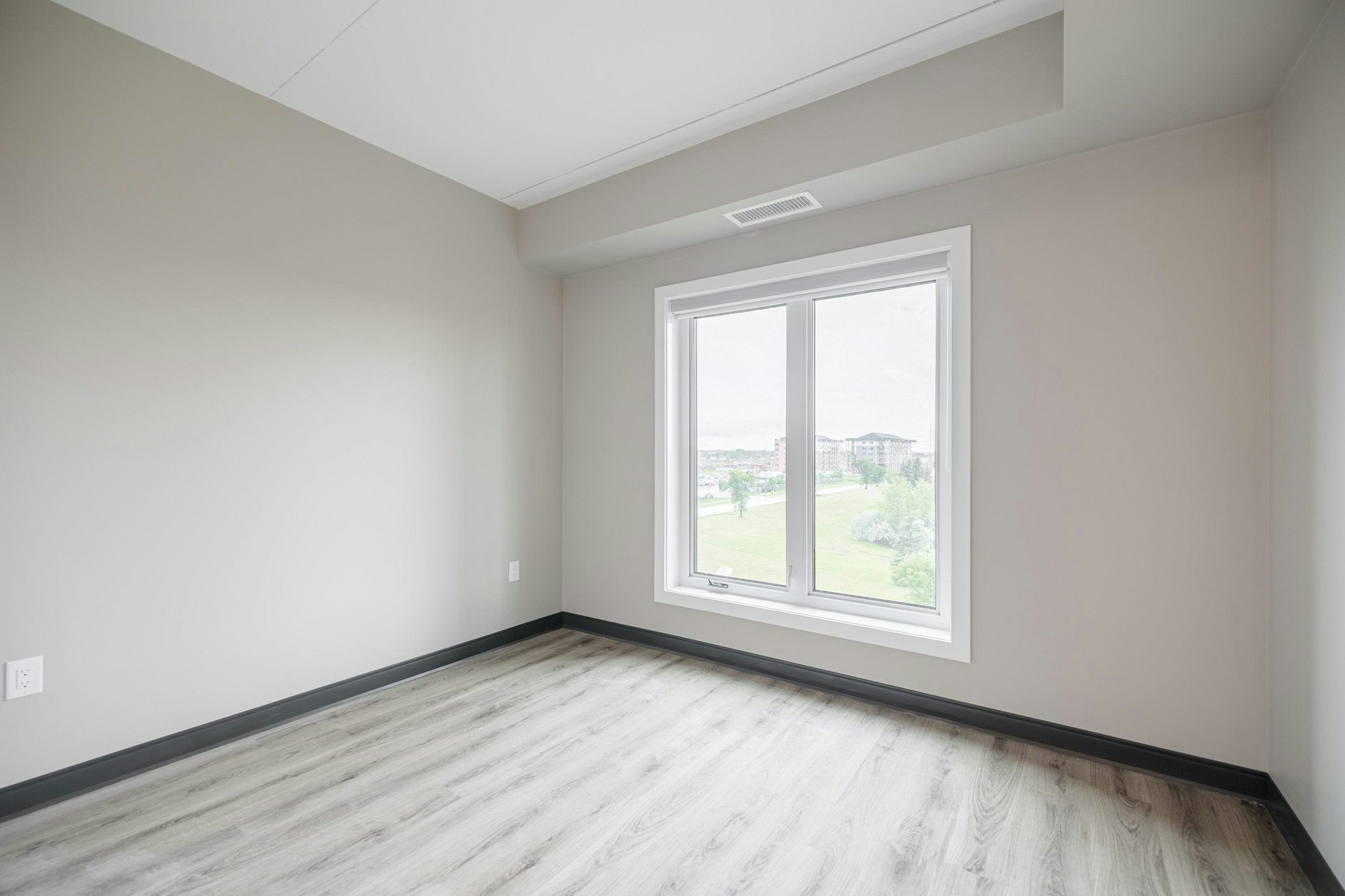 309-1025 Templeton Avenue, Winnipeg, MB, R2P 2P7 - 18