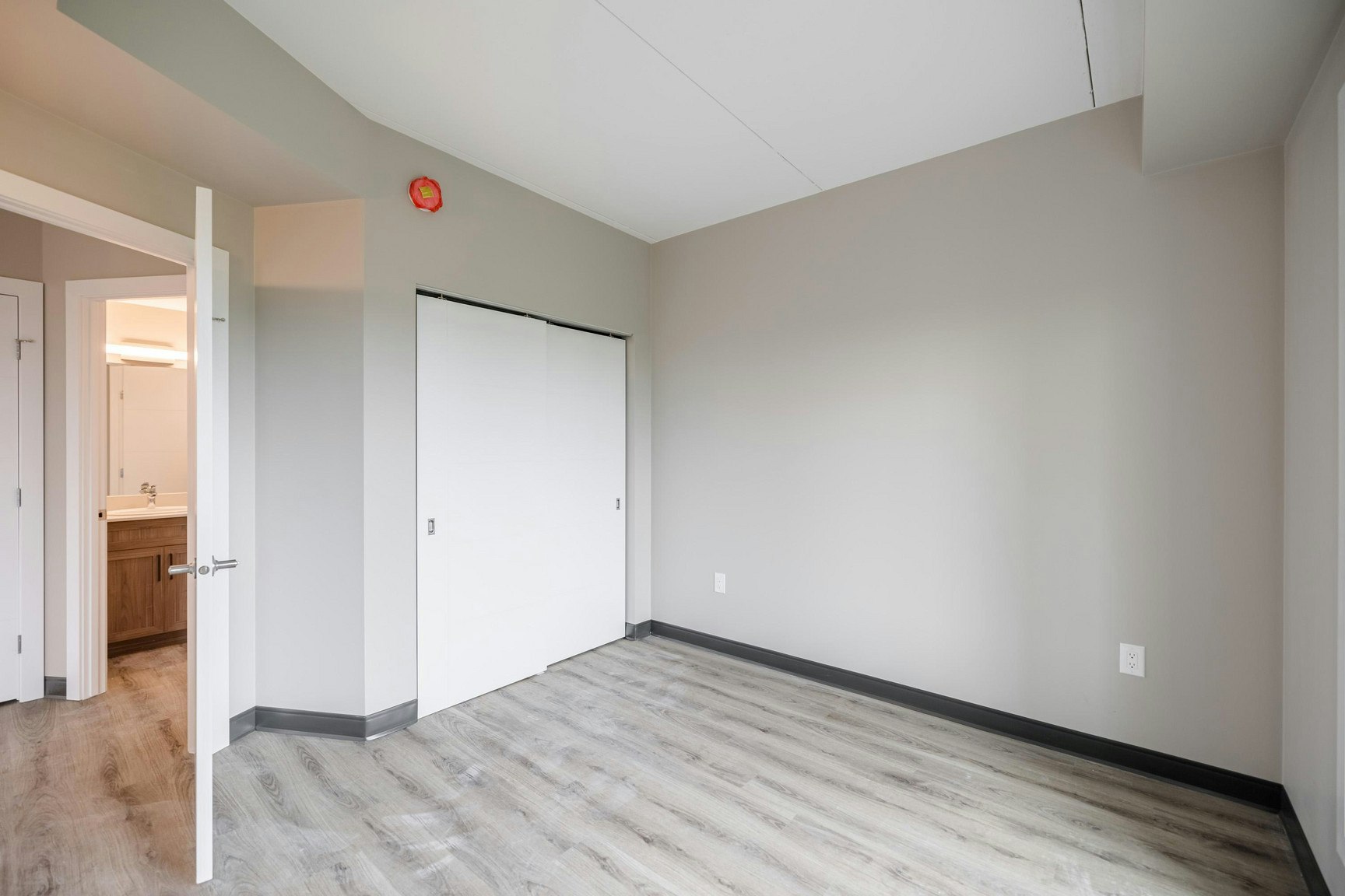 309-1025 Templeton Avenue, Winnipeg, MB, R2P 2P7 - 14