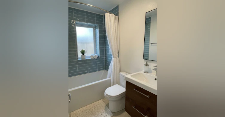 320 Roncesvalles Avenue, Toronto, ON, M6R 2M7 - 5