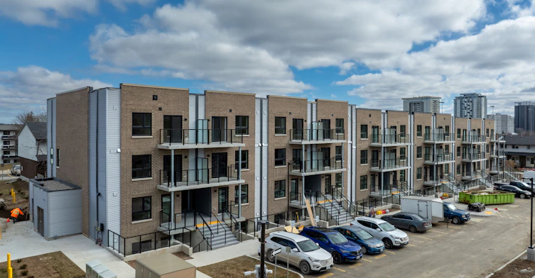 520-99 Milford Avenue, Waterloo, ON, N2L 3Z3 - 3