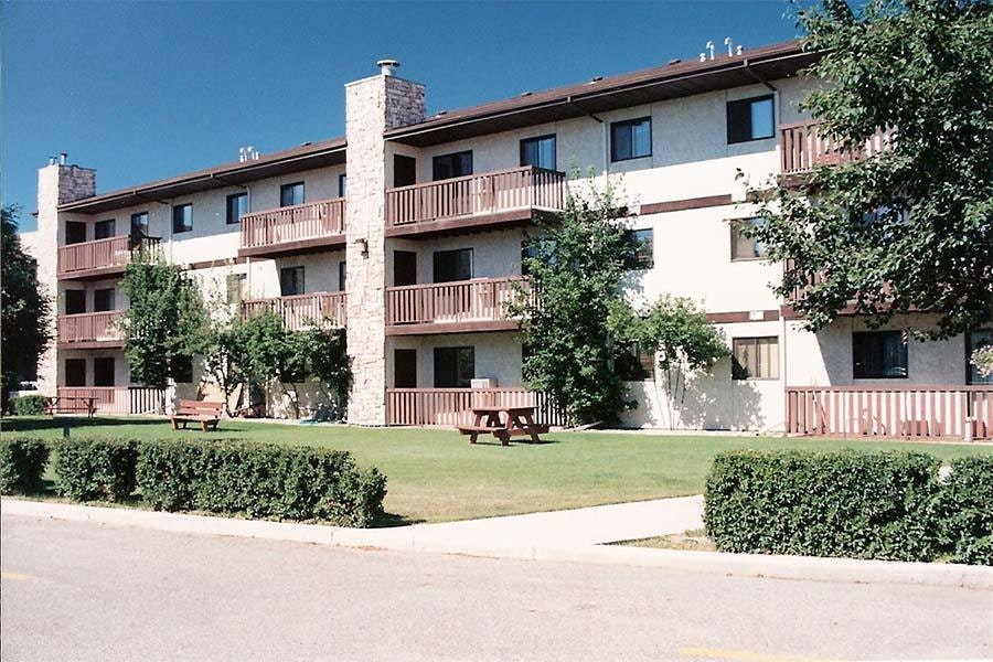712 Heritage Lane, Saskatoon, SK, S7H 5M4