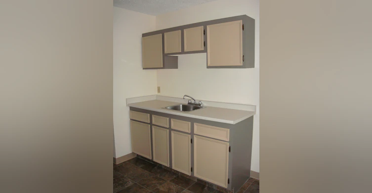 – 13th Street East, Saskatoon, SK, S7H 0B8 - 2