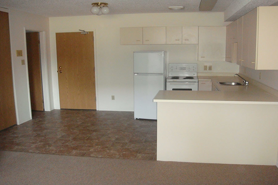 1224 – 7th Avenue North, Saskatoon, SK, S7K 2W2 - 2
