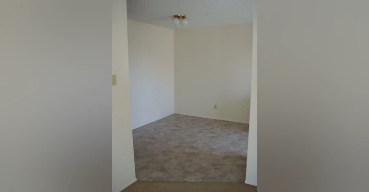 1224 – 7th Avenue North, Saskatoon, SK, S7K 2W2 - 4