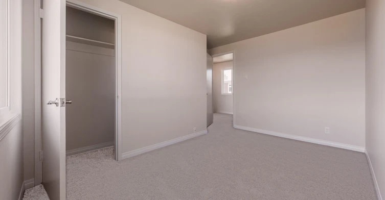 Classic-10211 Princess Elizabeth Avenue Northwest, Edmonton, AB, T5G 0Y1 - 9