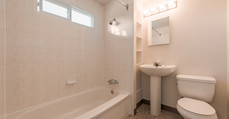 Classic-10211 Princess Elizabeth Avenue Northwest, Edmonton, AB, T5G 0Y1 - 10