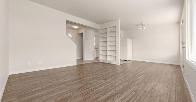 Classic-10211 Princess Elizabeth Avenue Northwest, Edmonton, AB, T5G 0Y1 - 2