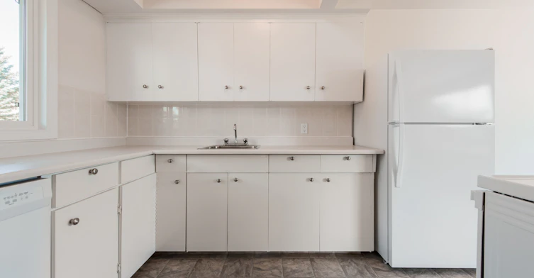 Classic-10211 Princess Elizabeth Avenue Northwest, Edmonton, AB, T5G 0Y1 - 4