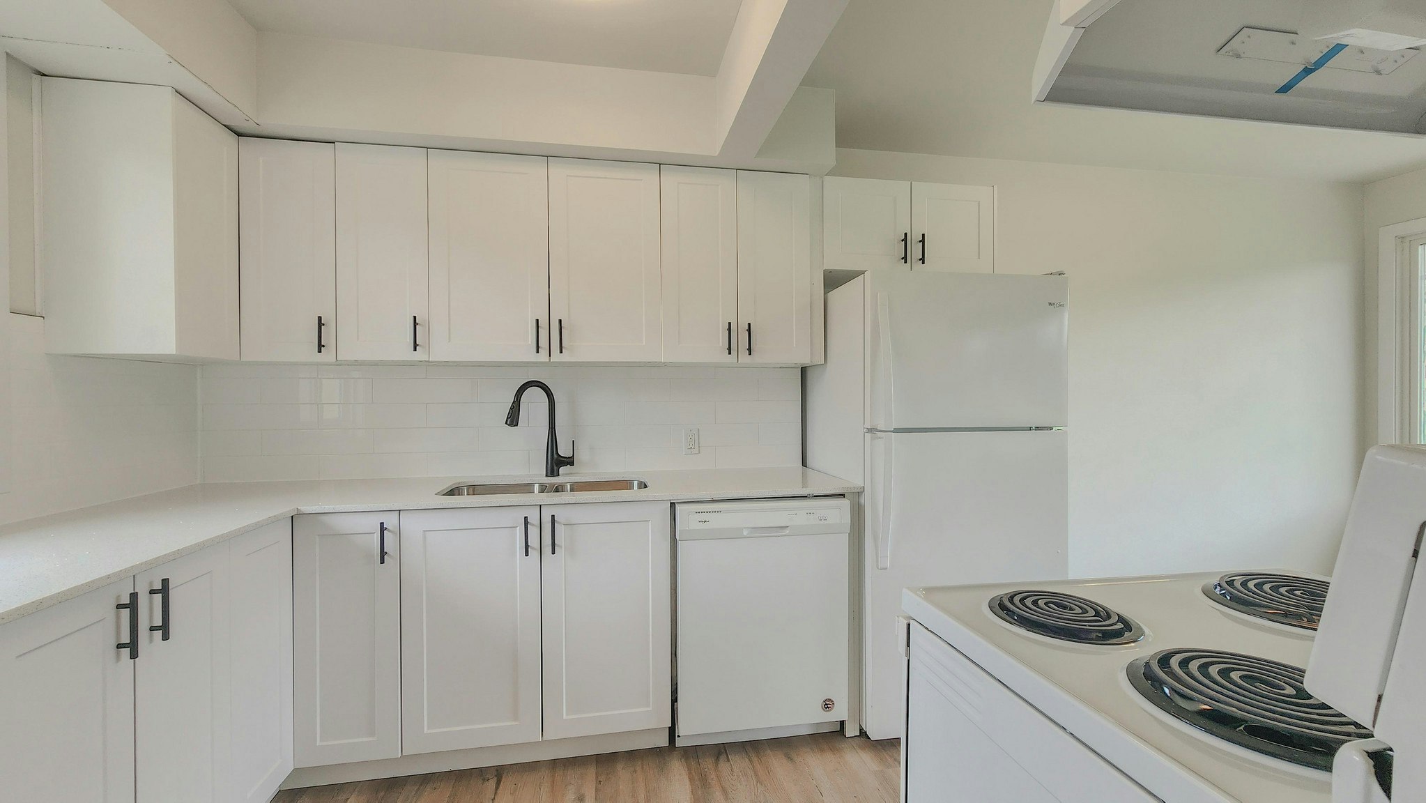 Premium-10211 Princess Elizabeth Avenue Northwest, Edmonton, AB, T5G 0Y1 - 2