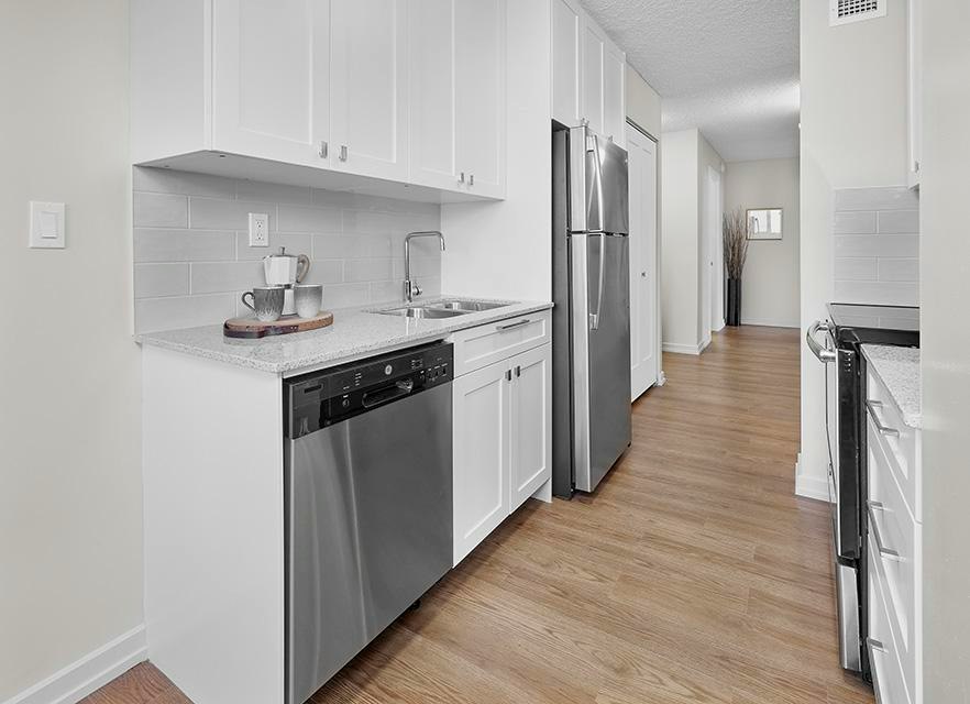 9939 115 Street, Edmonton, AB, T5K 1S6 - 3