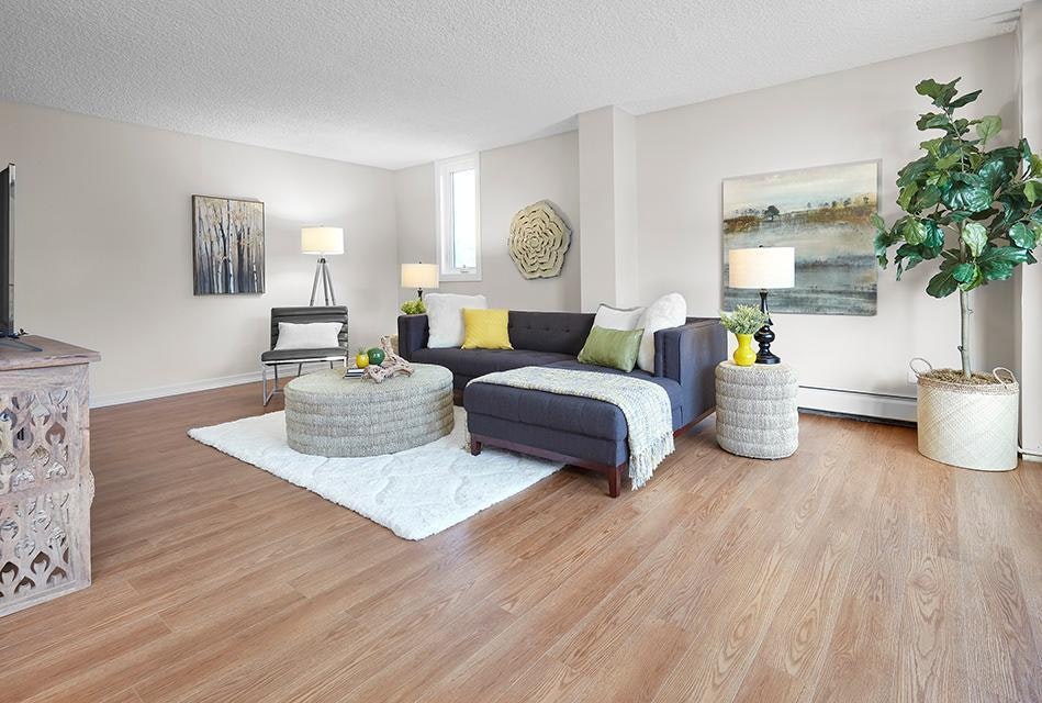 9939 115 Street, Edmonton, AB, T5K 1S6 - 3
