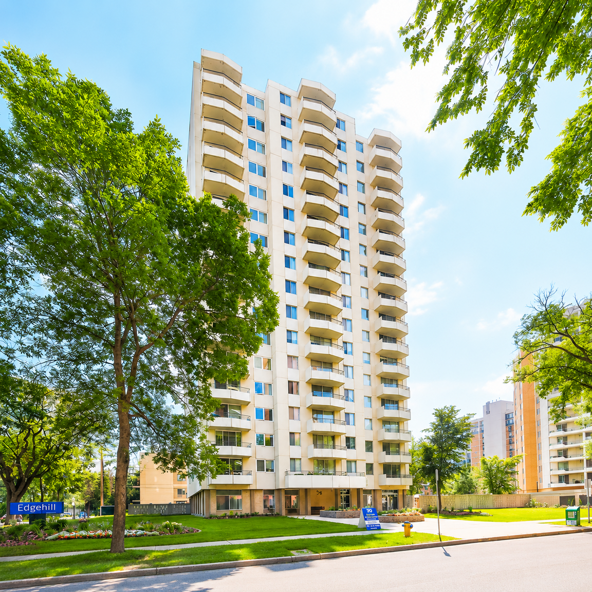 9939 115 Street, Edmonton, AB, T5K 1S6