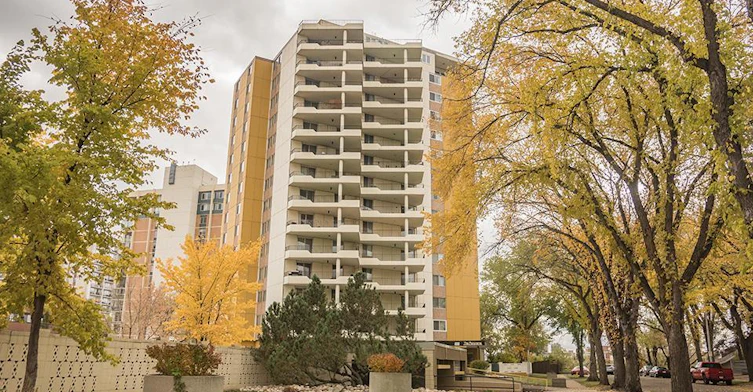 9915 115 Street, Edmonton, AB, T5K 1S5 - 7