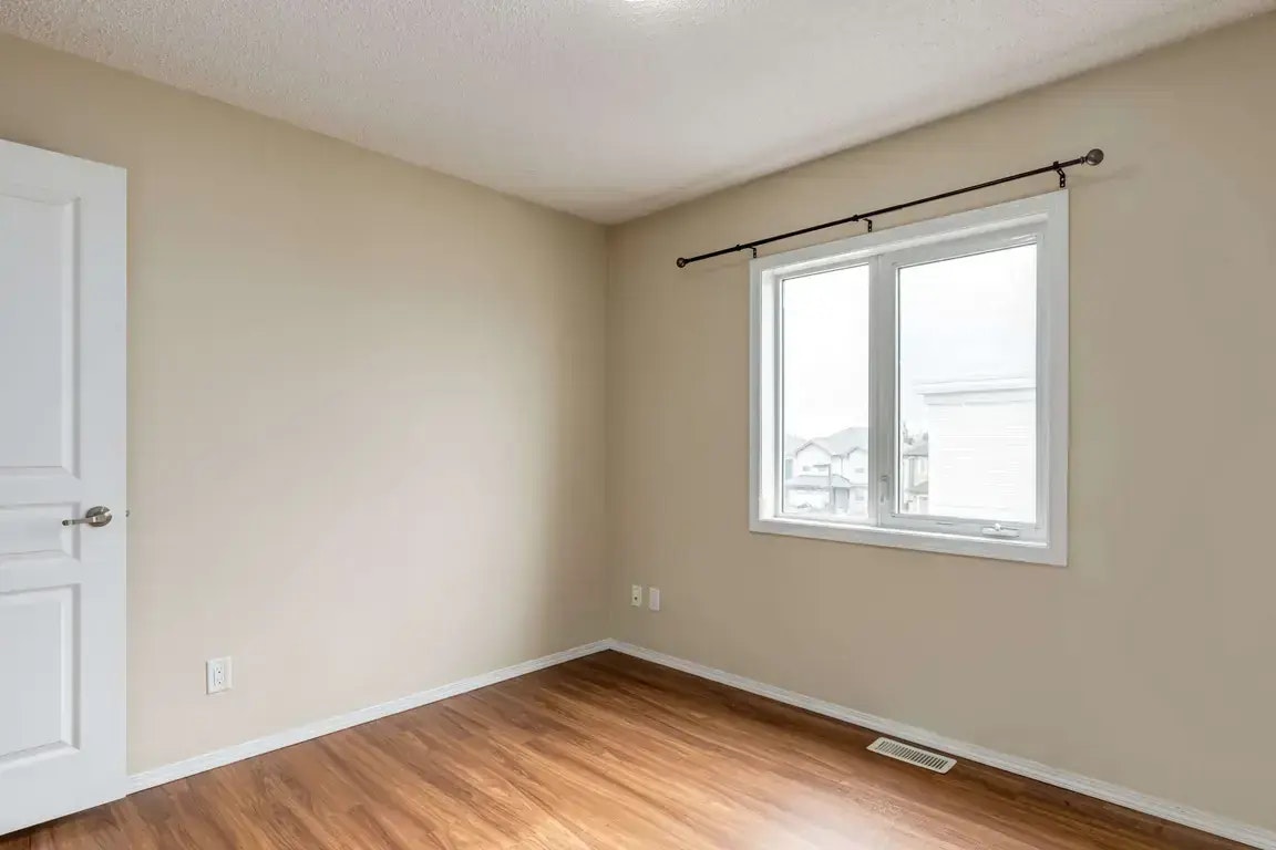 214-16504 130 Street NW, Edmonton, AB, T6V 0E9 - 16