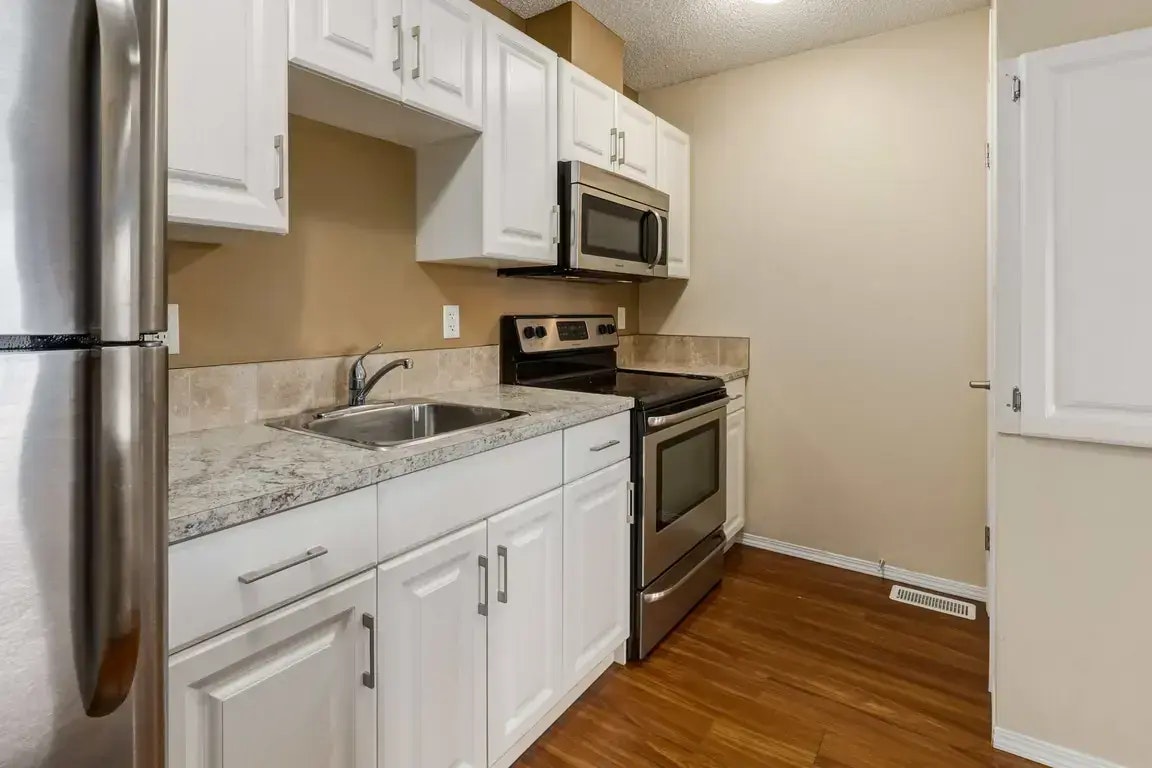 214-16504 130 Street NW, Edmonton, AB, T6V 0E9 - 8