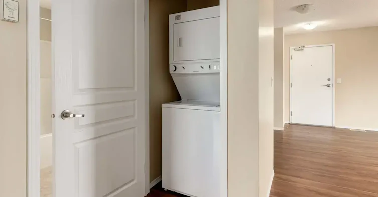 214-16504 130 Street NW, Edmonton, AB, T6V 0E9 - 2