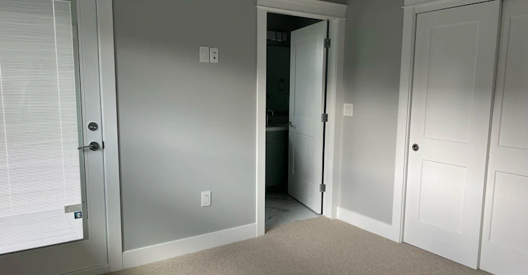 66 West 18th, Vancouver, BC, V5Y 2A4 - 9