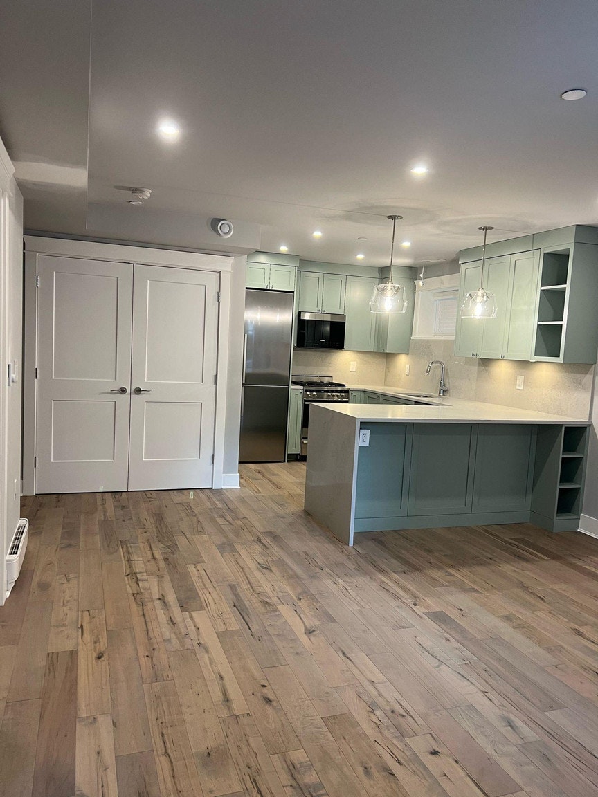 68 West 18th Avenue, Vancouver, BC, V5Y 2A4 - 4