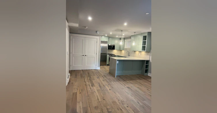 68 West 18th Avenue, Vancouver, BC, V5Y 2A4 - 4