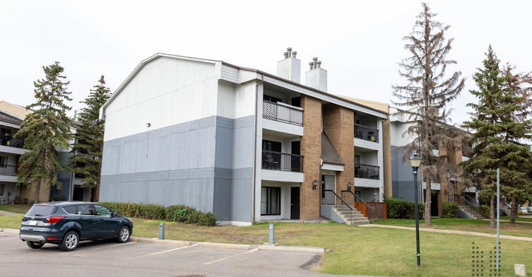1174 Hooke Road, Edmonton, AB, T5A 4A4