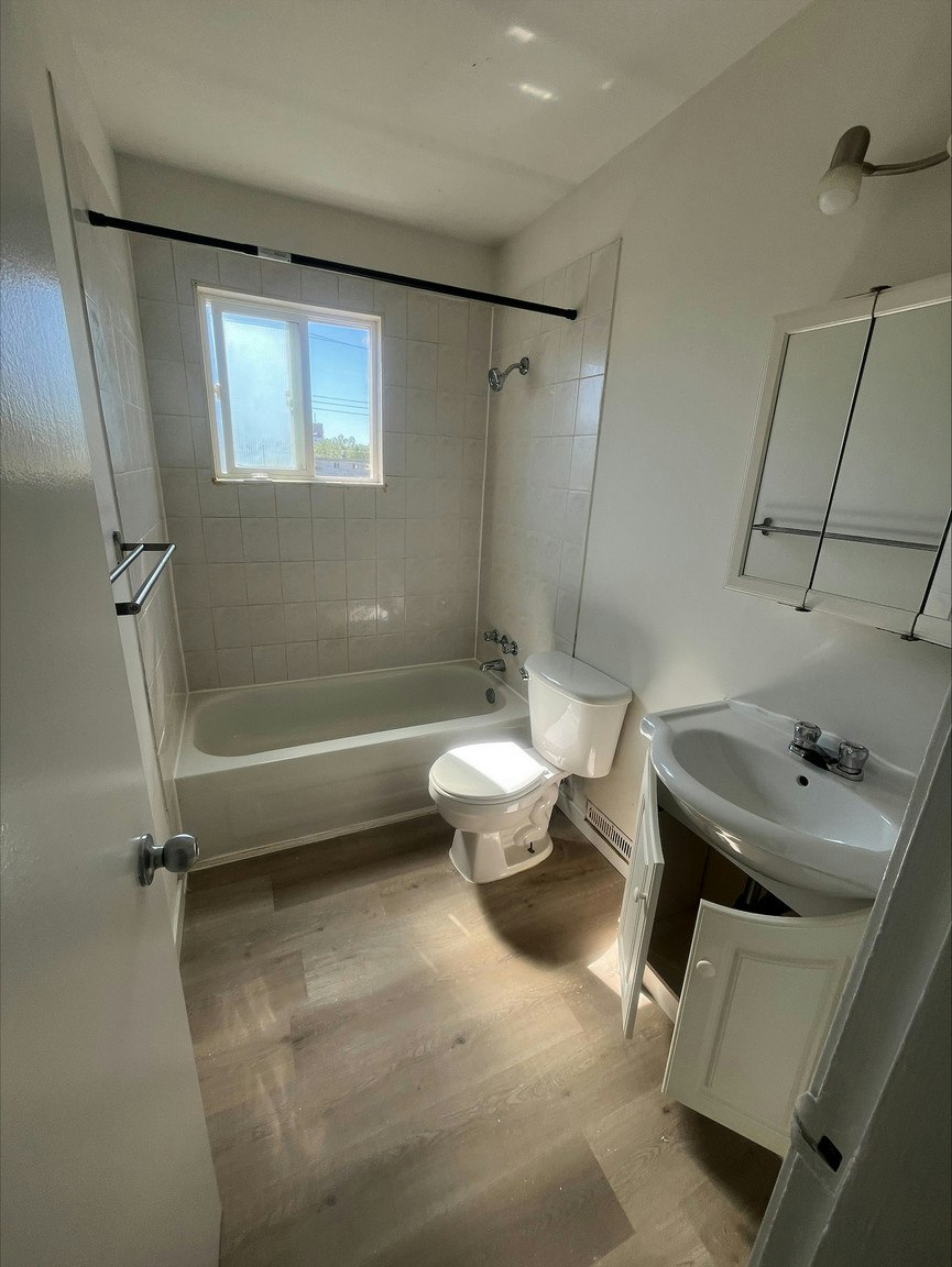 13104 129 Street NW, Edmonton, AB, T5L 1J5 - 7