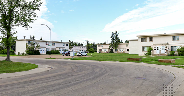 13104 129 Street NW, Edmonton, AB, T5L 1J5 - 10