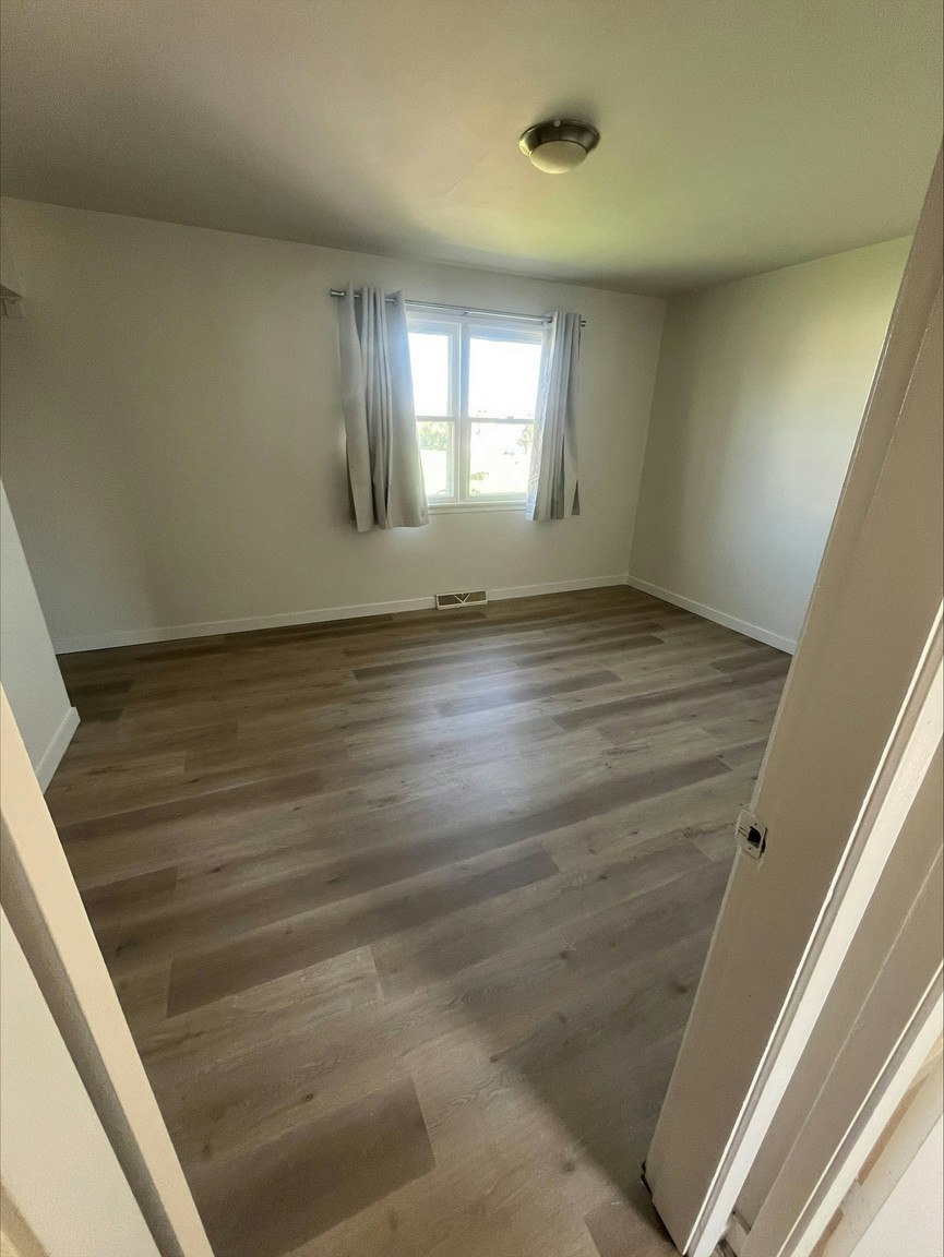 13104 129 Street NW, Edmonton, AB, T5L 1J5 - 15