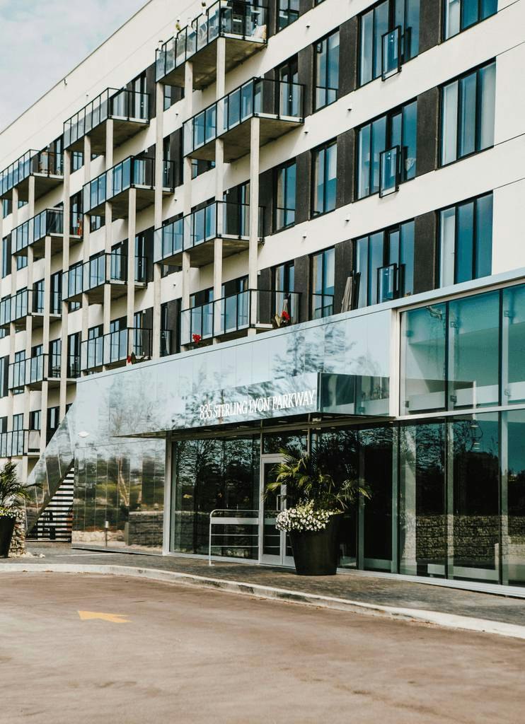 LXTX314-835 Sterling Lyon Parkway, Winnipeg, MB, R3P 2V5 - 2