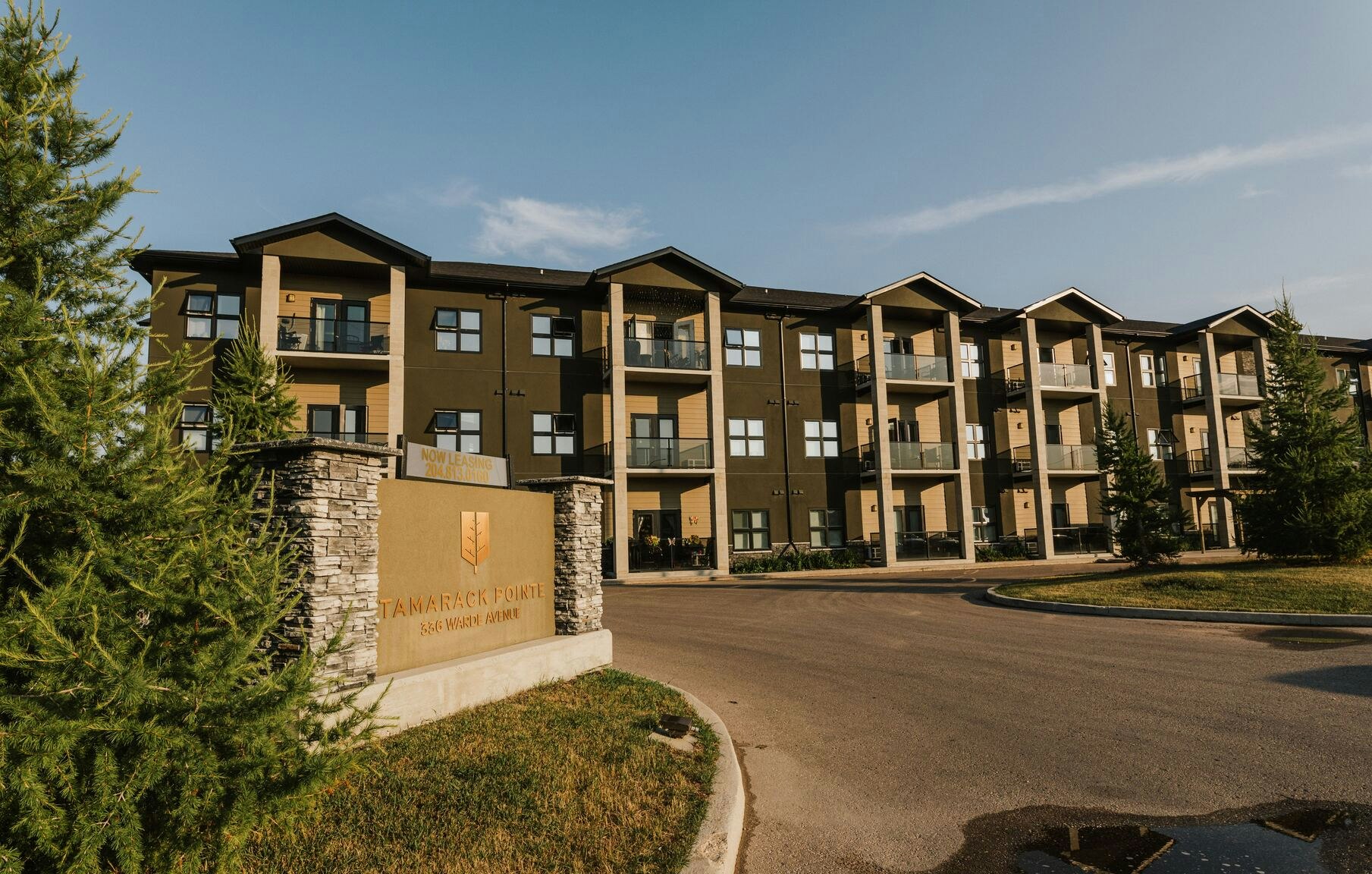 WAR312-336 Warde Avenue, Winnipeg, MB, R2N 0H4 - 2