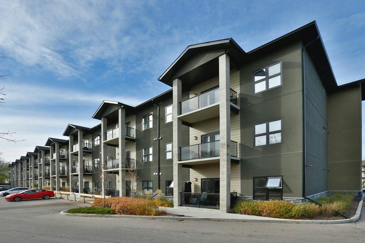 WAR208-336 Warde Avenue, Winnipeg, MB, R2N 0H4