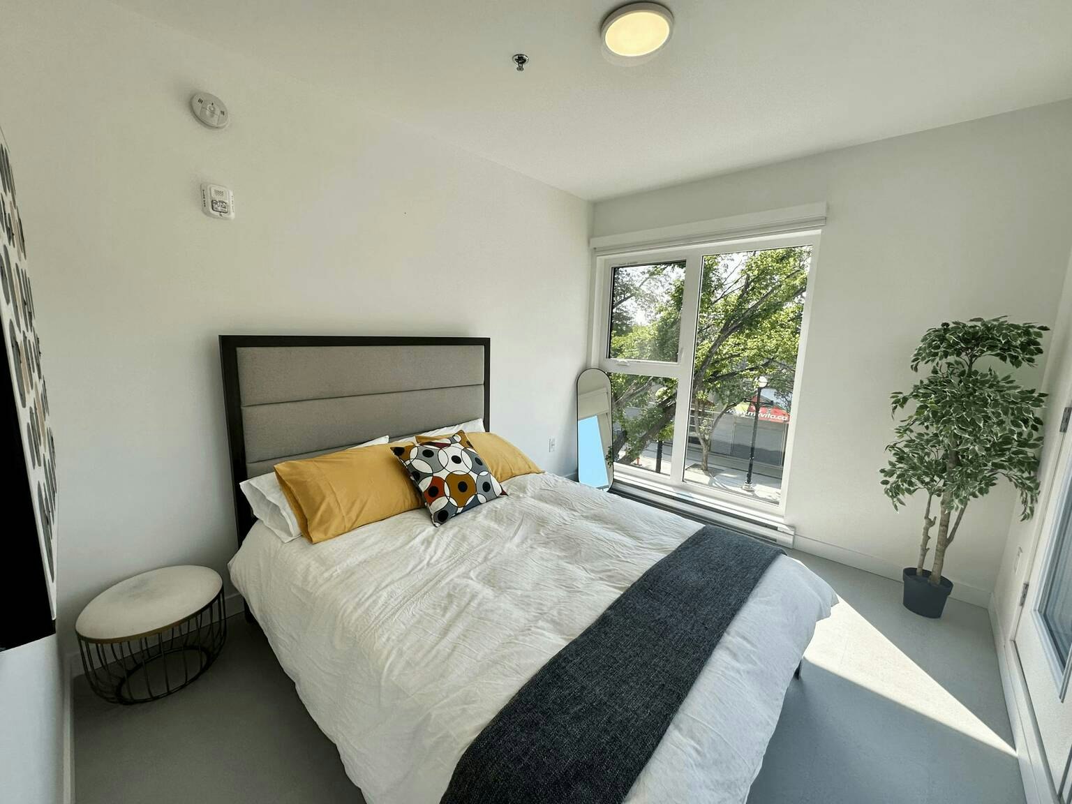 209-430-445 Wardlaw Avenue, Winnipeg, MB, R3L 1Y6 - 10