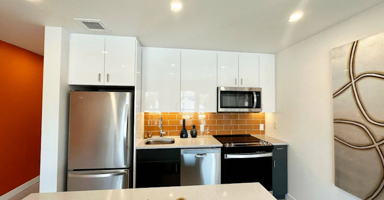 302-445-445 Wardlaw Avenue, Winnipeg, MB, R3L 1Y6 - 8