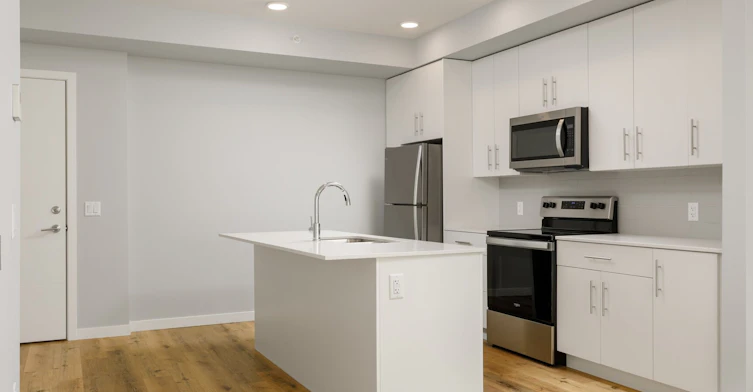 A310-2160 Mayer Road, Kelowna, BC, V1W 0A5 - 7