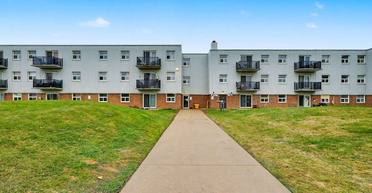 4-210-4 Avon Road, St. Thomas, ON, N5P 3P8 - 2