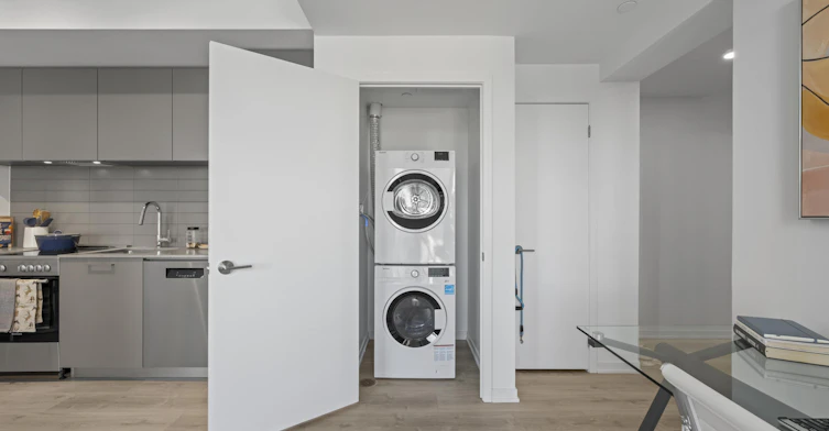 101 Roehampton Avenue, Toronto, ON, M4P 2W2 - 11