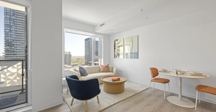 101 Roehampton Avenue, Toronto, ON, M4P 2W2 - 2