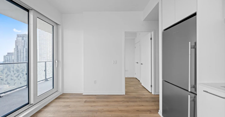 101 Roehampton Avenue, Toronto, ON, M4P 2W2 - 11