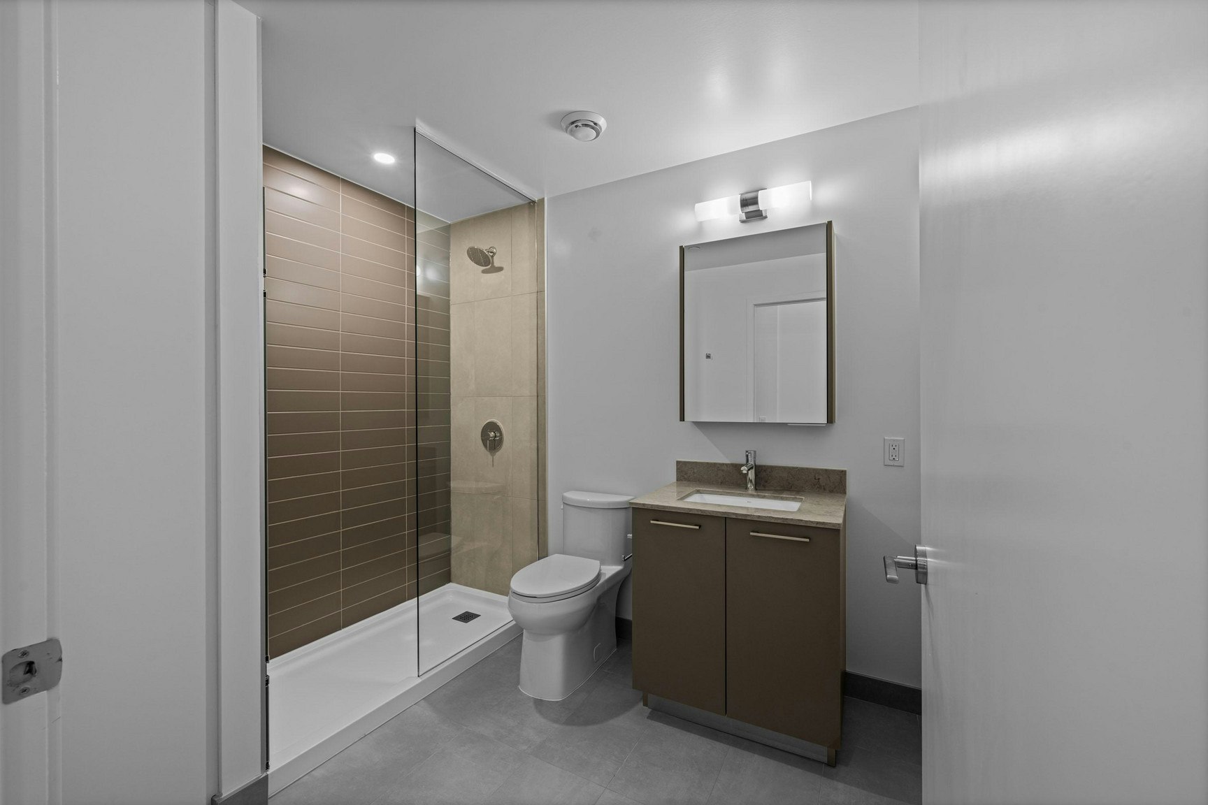 101 Roehampton Avenue, Toronto, ON, M4P 2W2 - 4