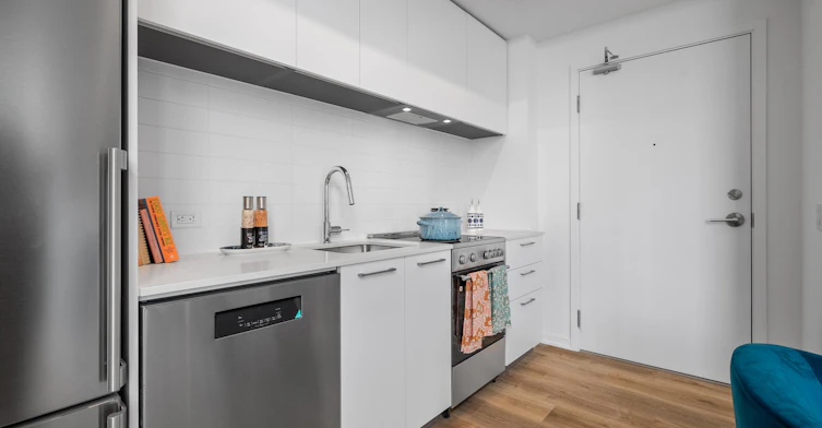 101 Roehampton Avenue, Toronto, ON, M4P 2W2 - 30