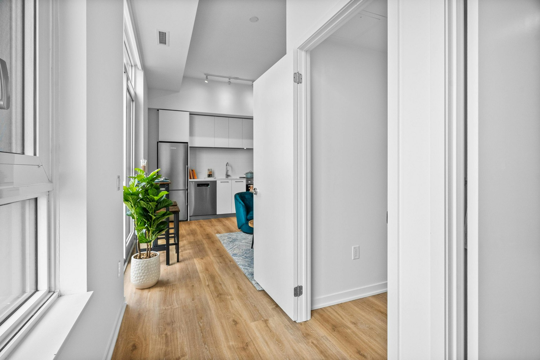 101 Roehampton Avenue, Toronto, ON, M4P 2W2 - 37