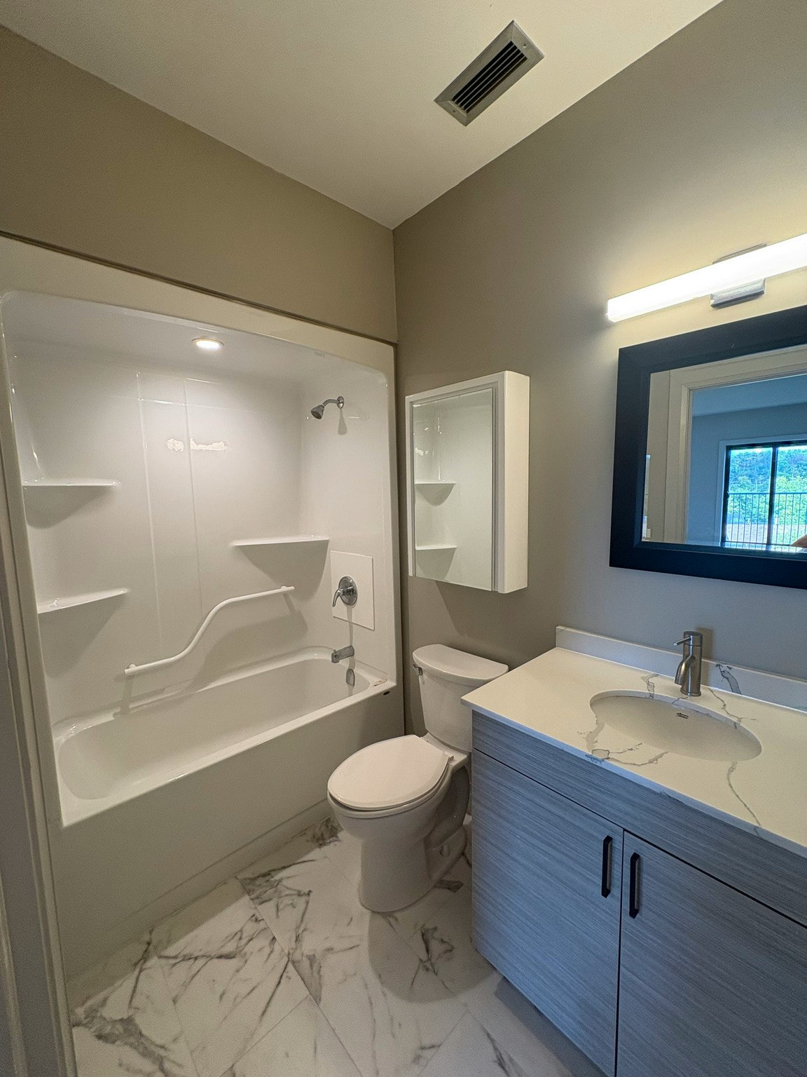 401-75 Barrie Road, Orillia, ON, L3V 8N5 - 5