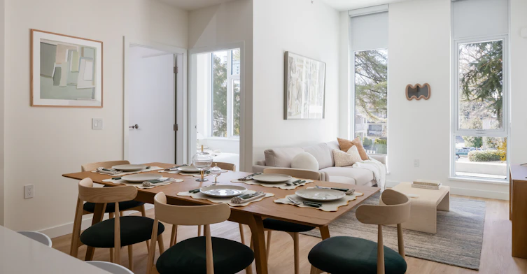 509B-250 EAST 15th Street, North Vancouver, BC, V7L 2R4 - 2